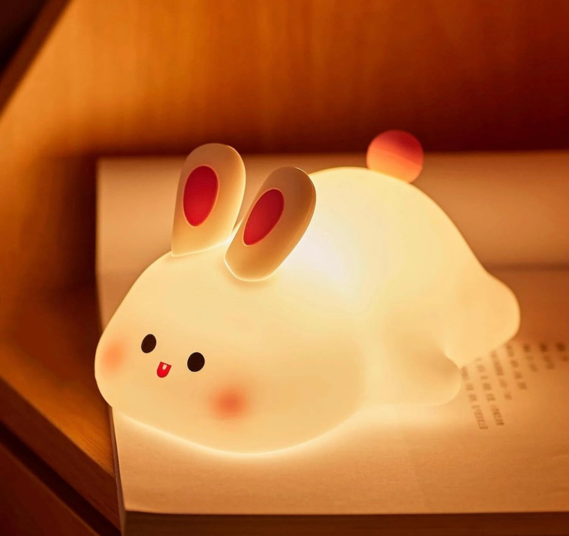 SoftGlow™ Bunny Night Lamp – Squishy, Cute & Rechargeable